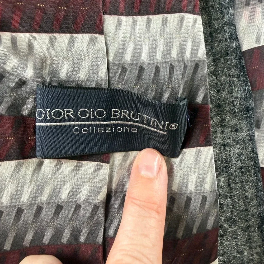 Giorgio‎ Brutini Collezione Mens Silk Necktie Burgundy Grey Striped Formal Tie